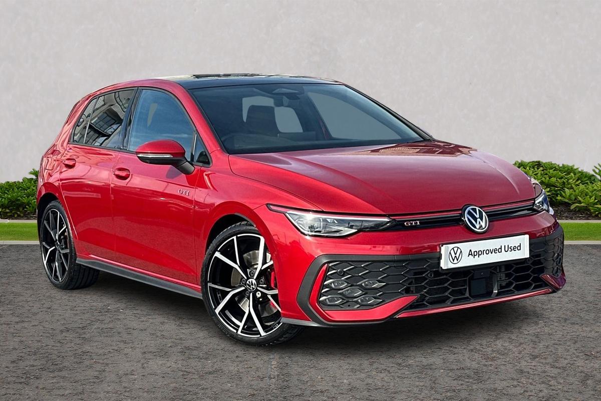 Main listing image - Volkswagen Golf
