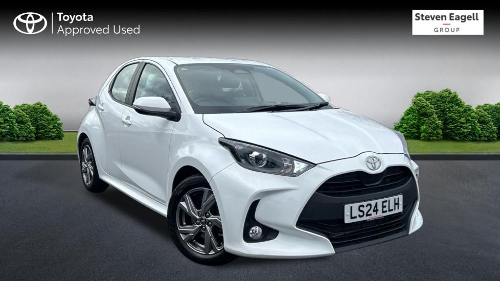 Main listing image - Toyota Yaris