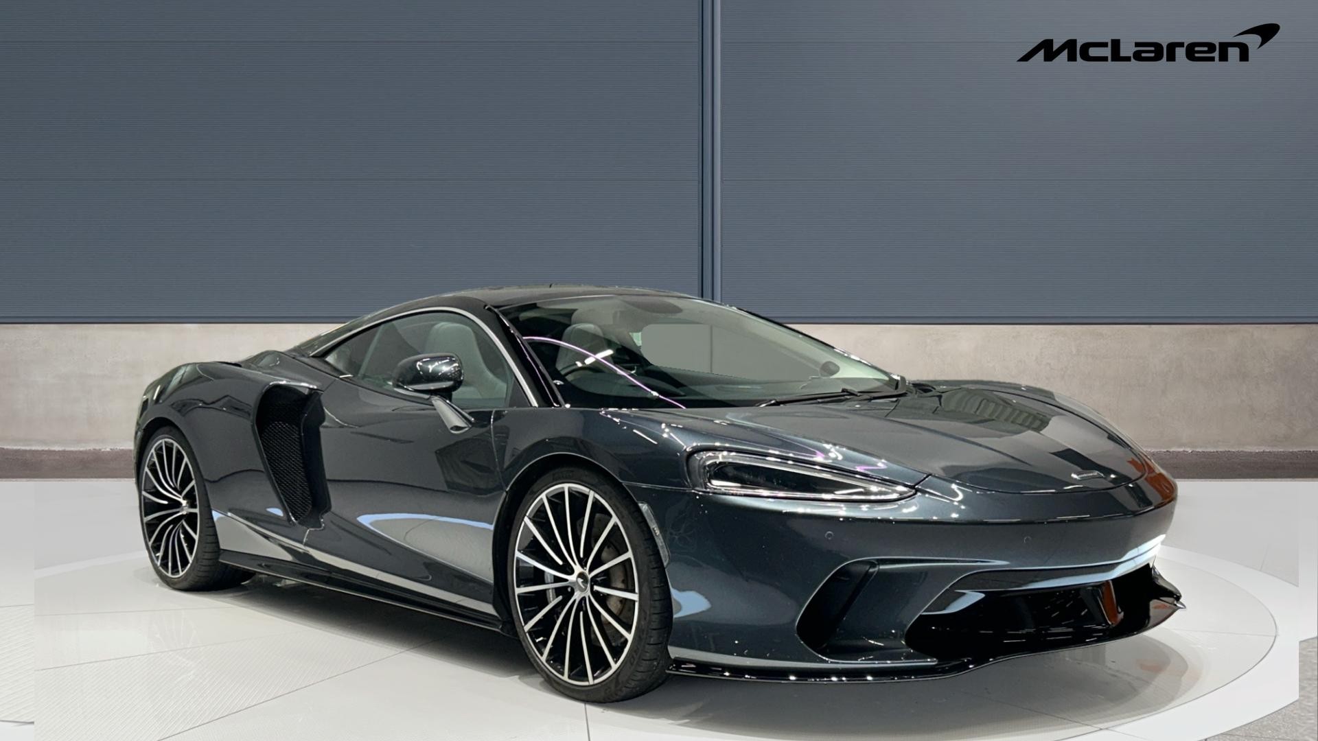 Main listing image - McLaren GT