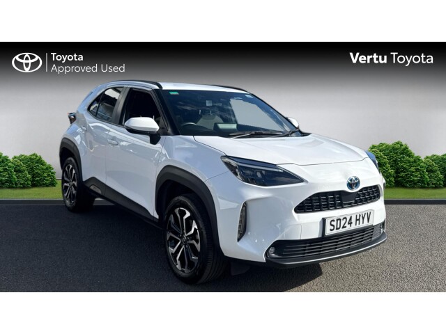 Main listing image - Toyota Yaris Cross