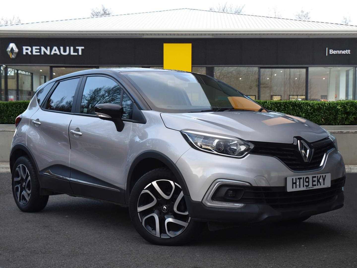 Main listing image - Renault Captur