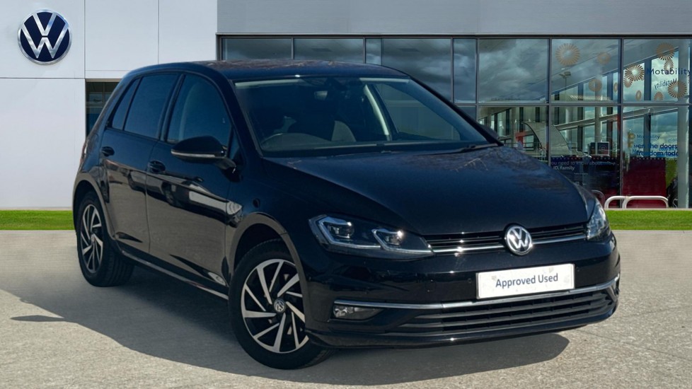 Main listing image - Volkswagen Golf