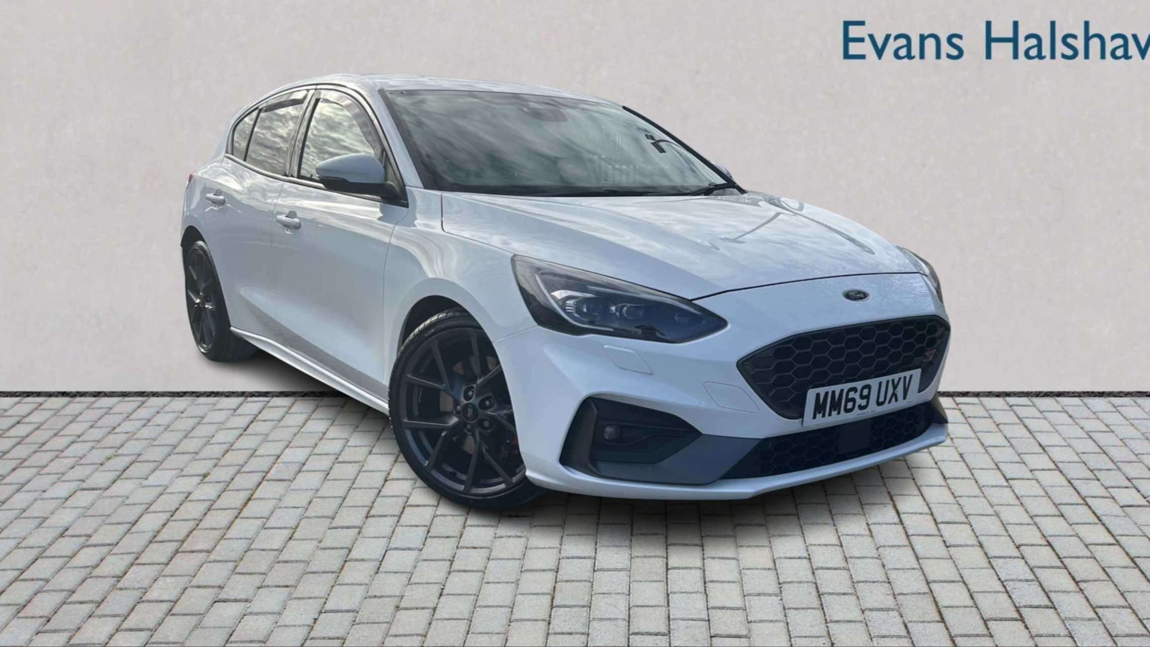 Main listing image - Ford Focus ST