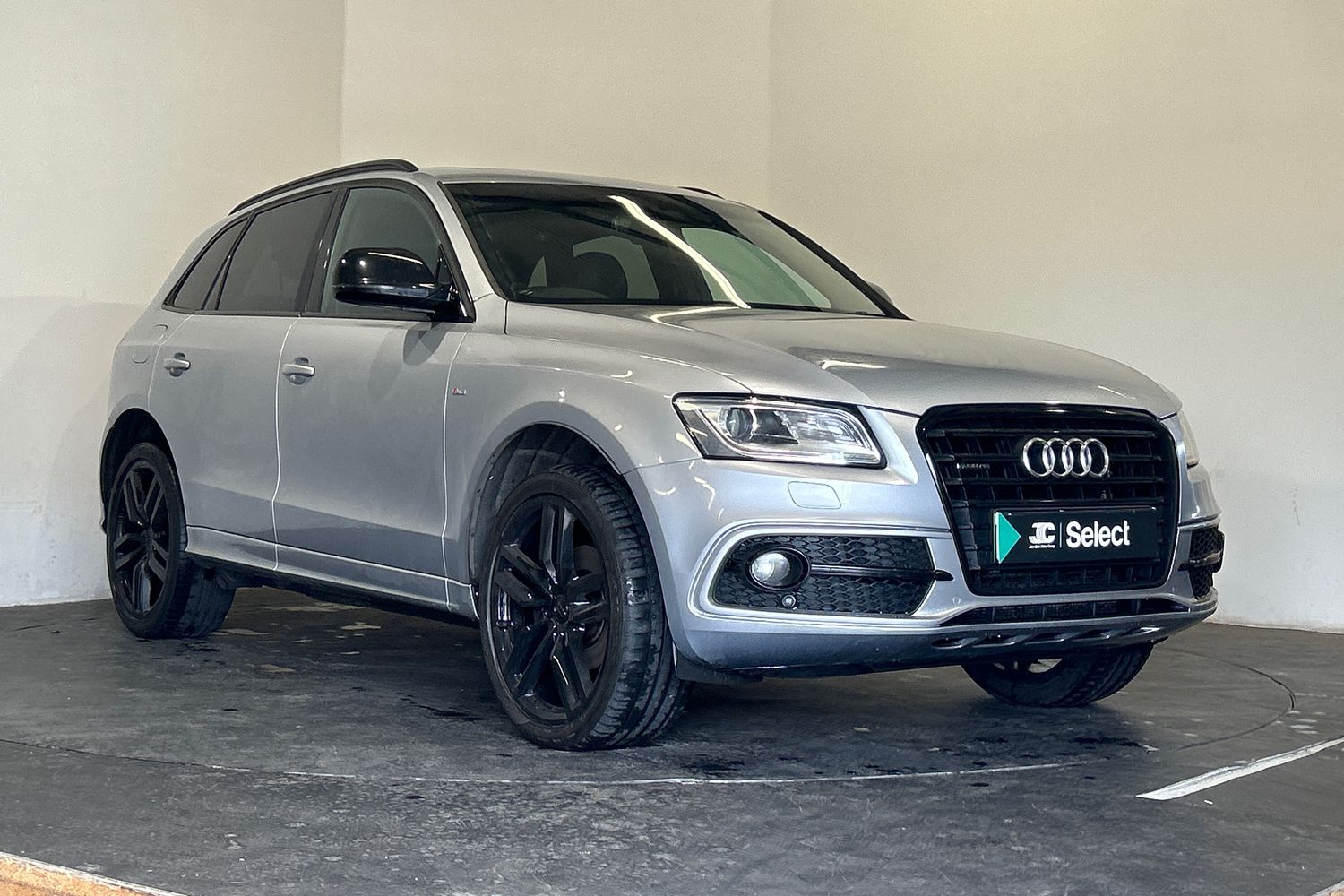 Main listing image - Audi Q5