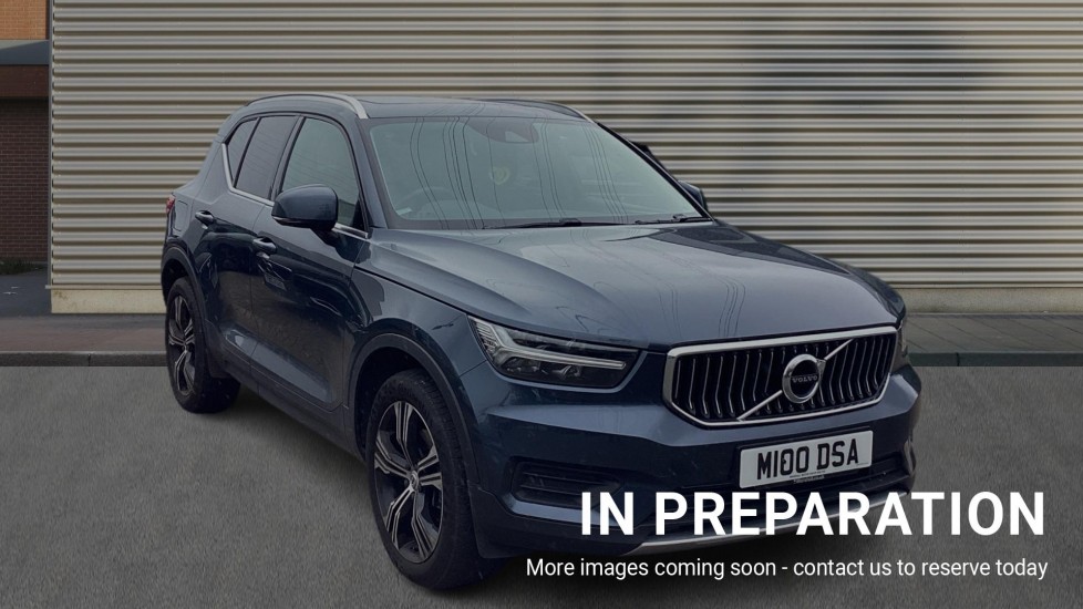 Main listing image - Volvo XC40