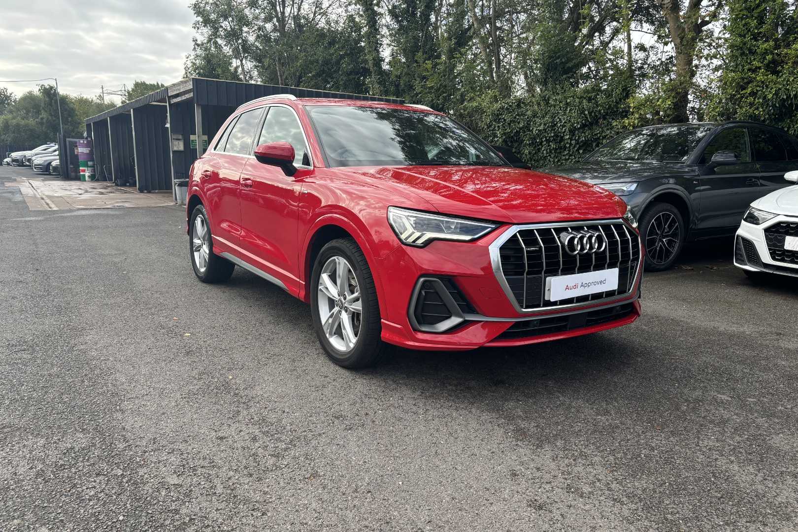 Main listing image - Audi Q3