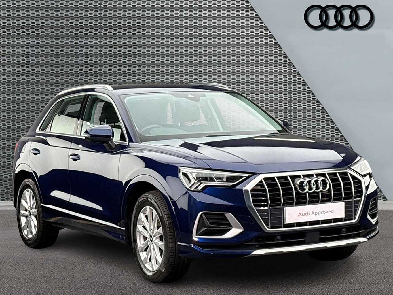 Main listing image - Audi Q3
