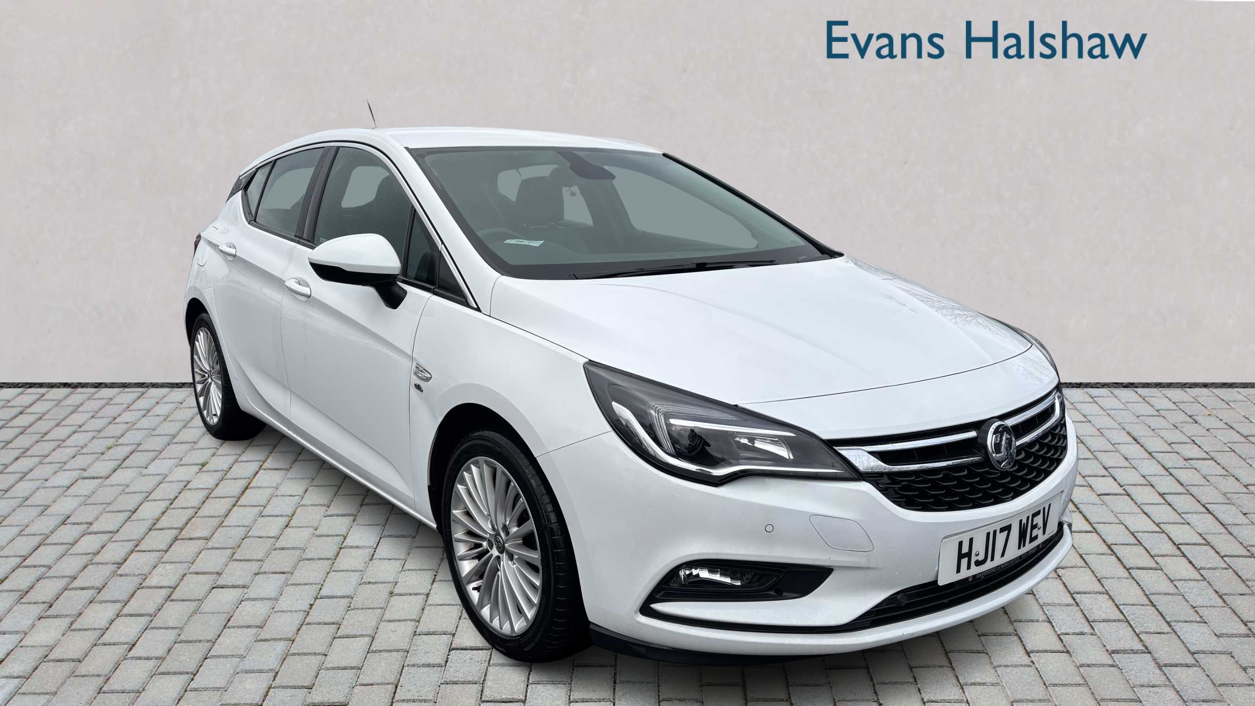 Main listing image - Vauxhall Astra