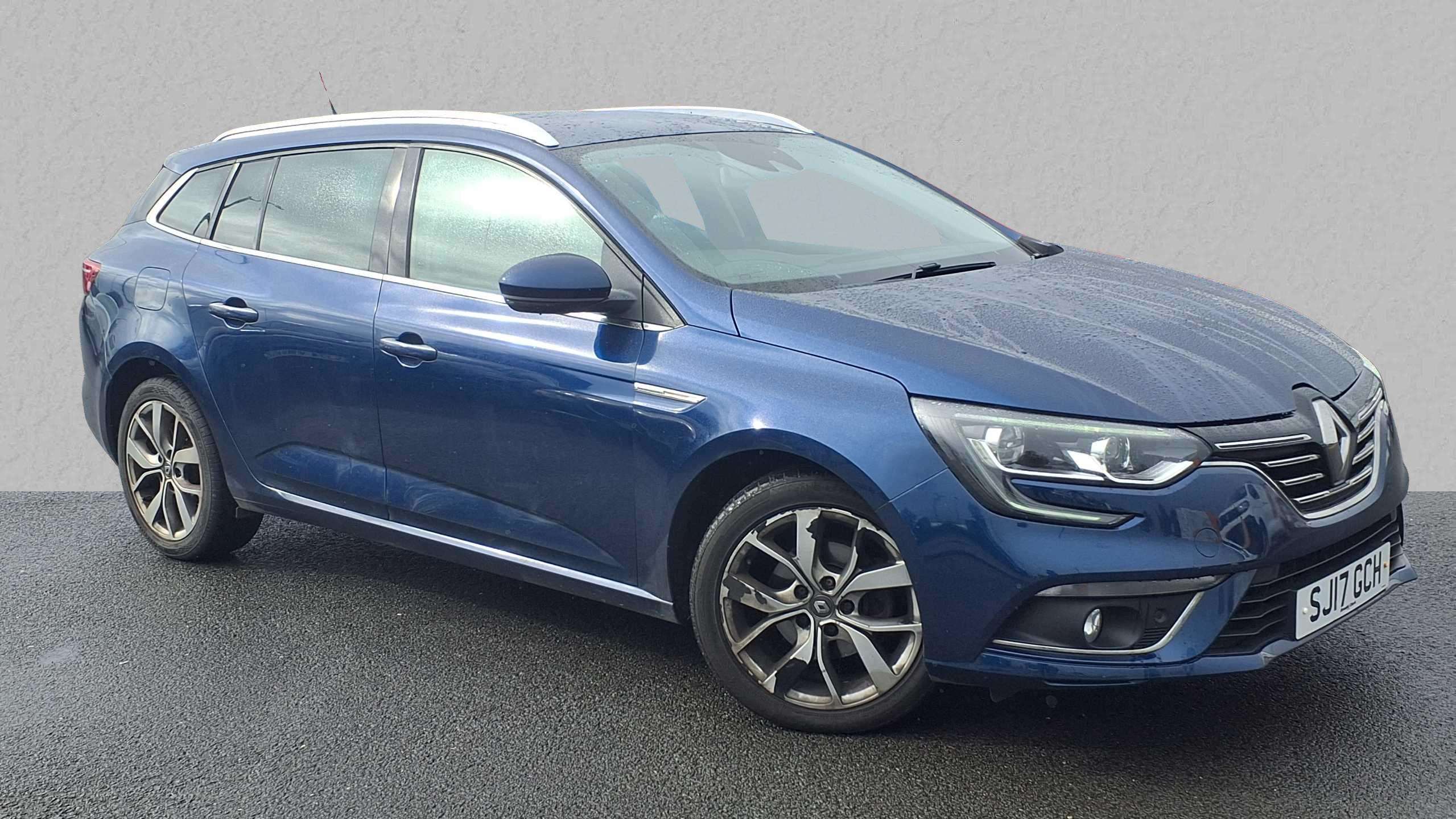 Main listing image - Renault Megane Sport Tourer