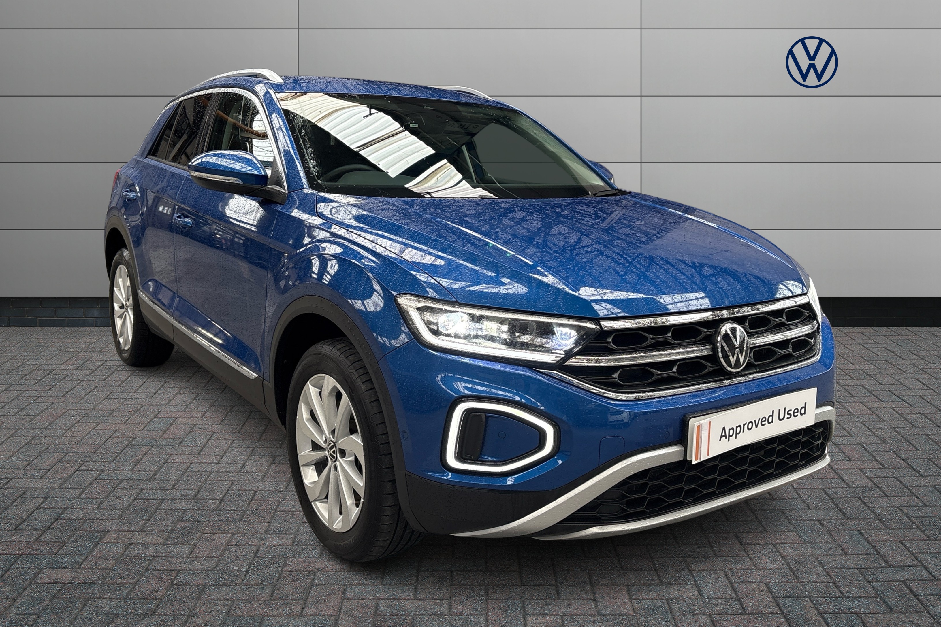 Main listing image - Volkswagen T-Roc