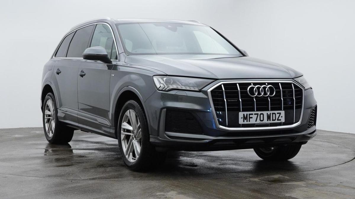 Main listing image - Audi Q7