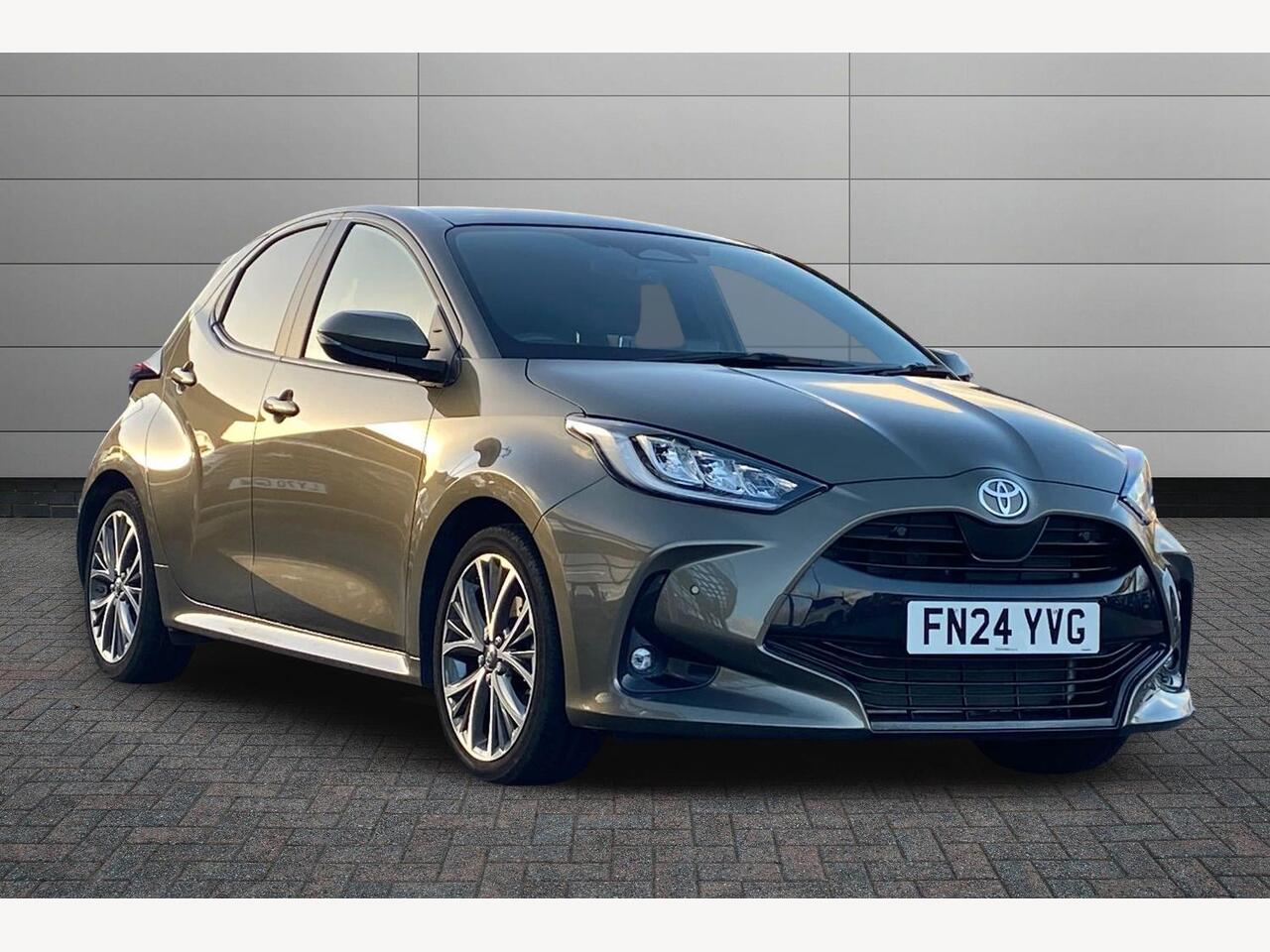 Main listing image - Toyota Yaris