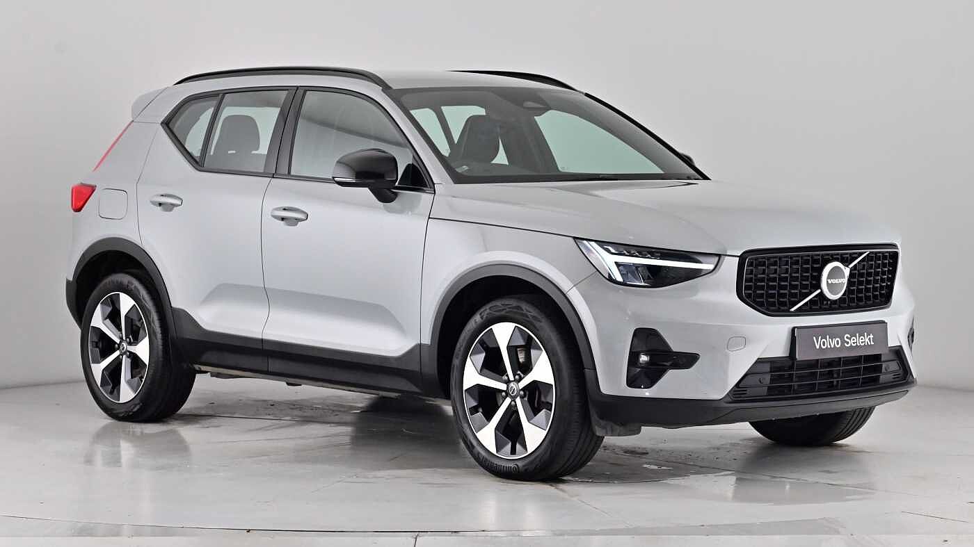 Main listing image - Volvo XC40