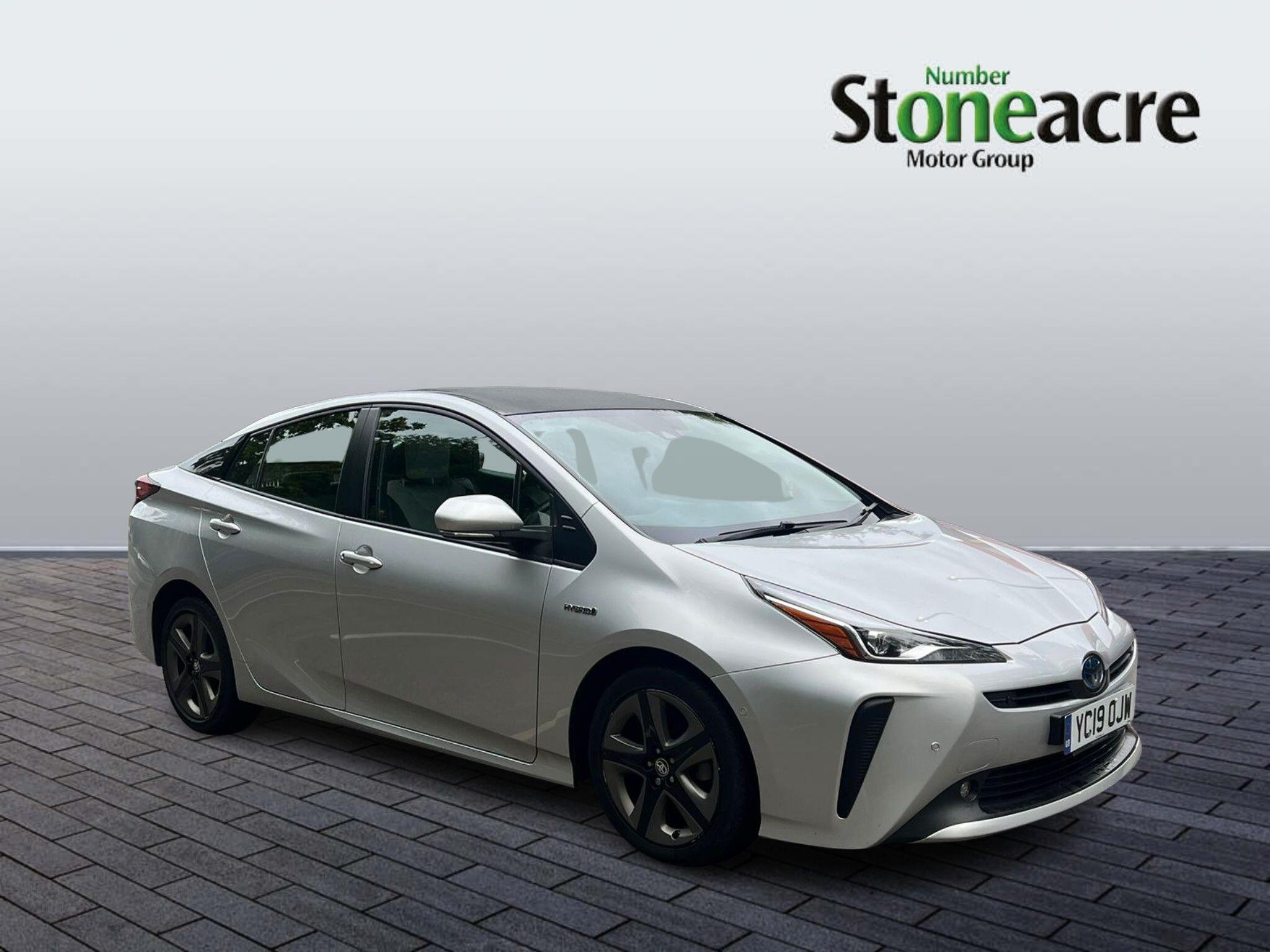 Main listing image - Toyota Prius