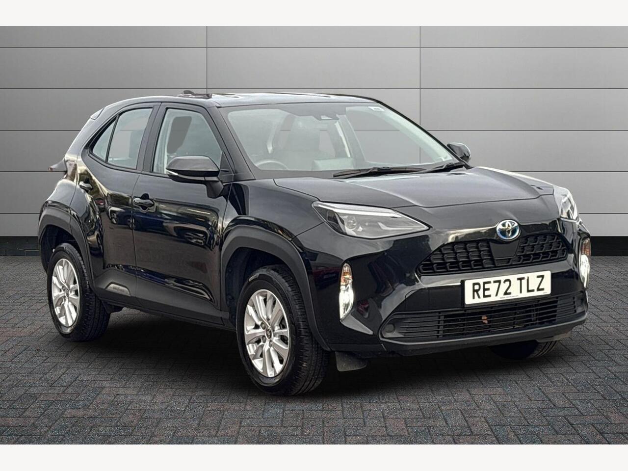 Main listing image - Toyota Yaris Cross