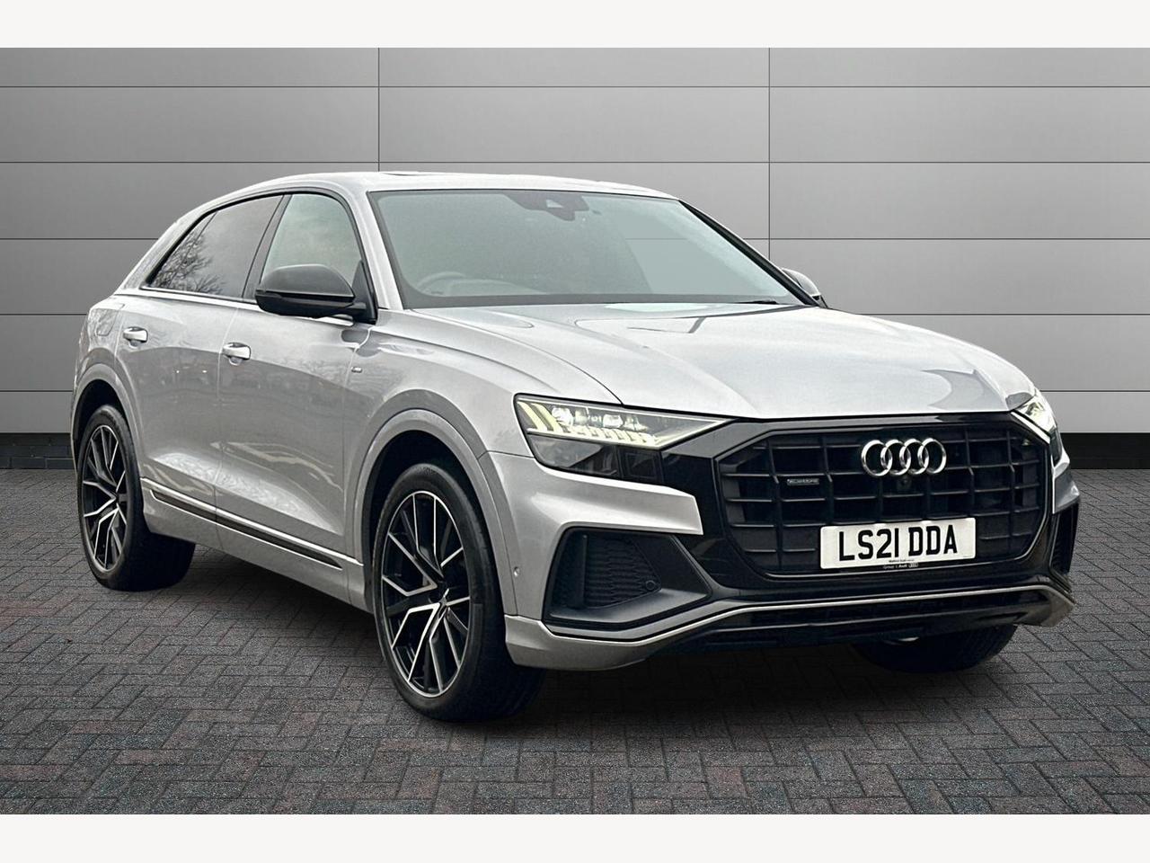 Main listing image - Audi Q8