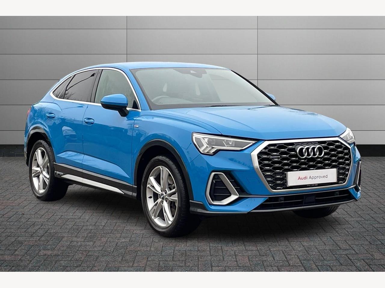 Main listing image - Audi Q3