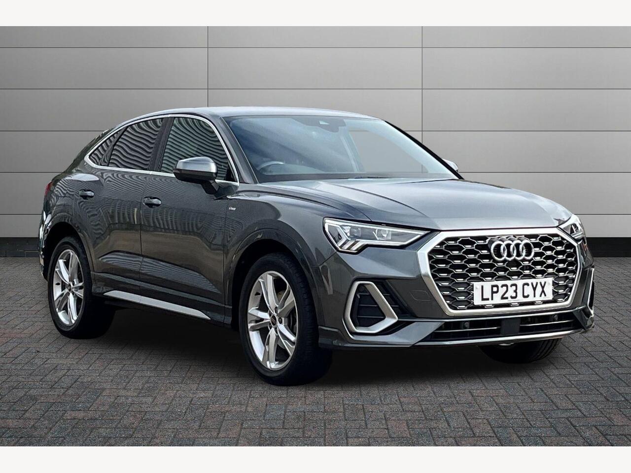 Main listing image - Audi Q3