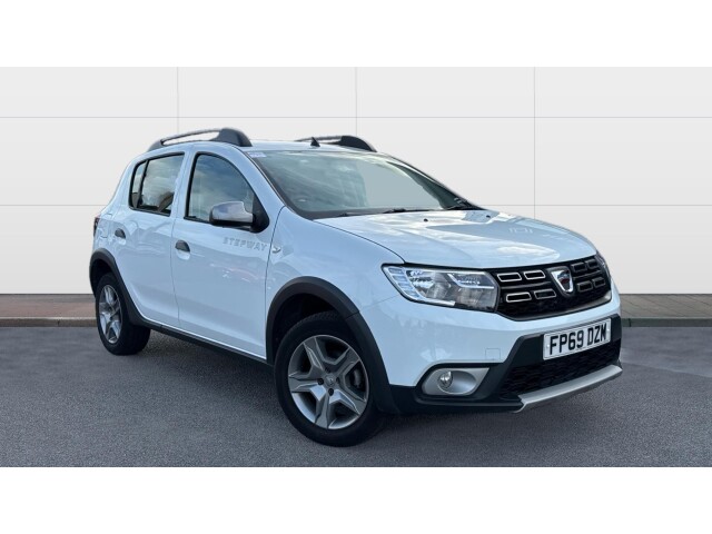 Main listing image - Dacia Sandero Stepway