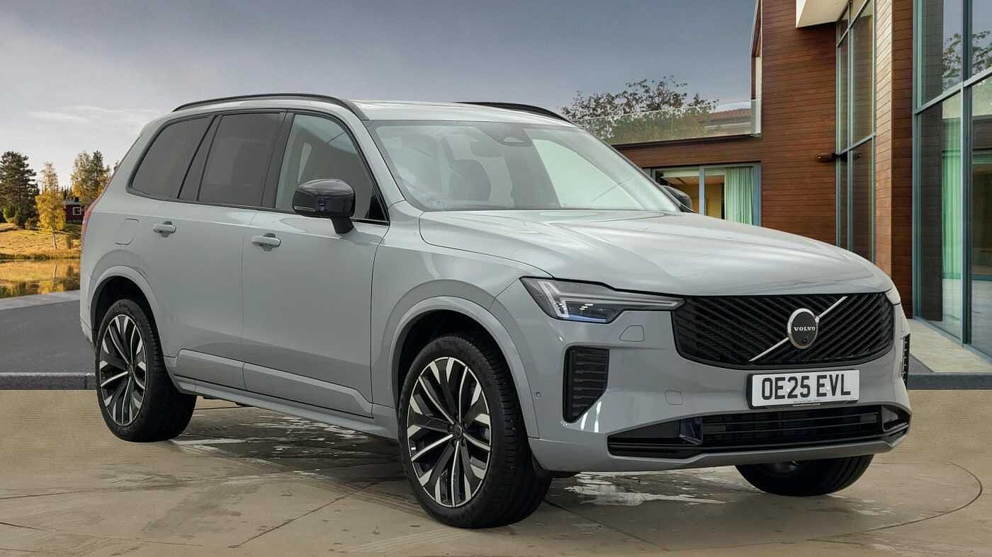 Main listing image - Volvo XC90