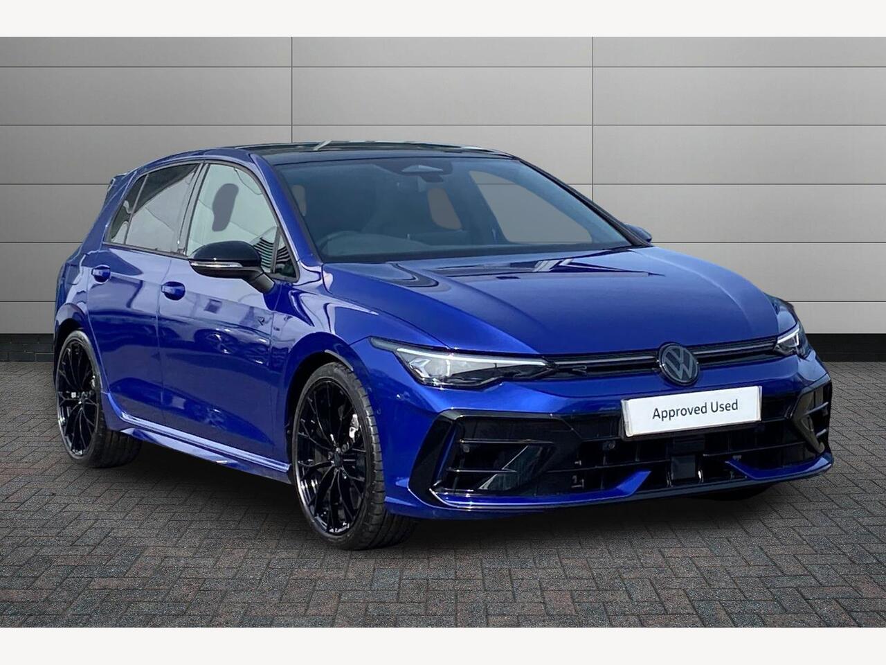 Main listing image - Volkswagen Golf R