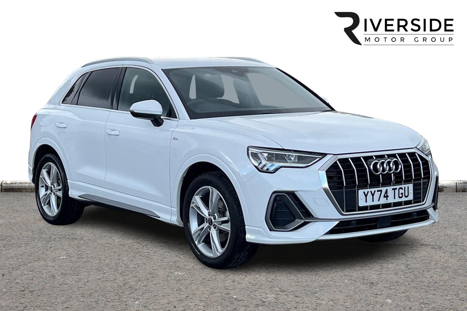 Main listing image - Audi Q3