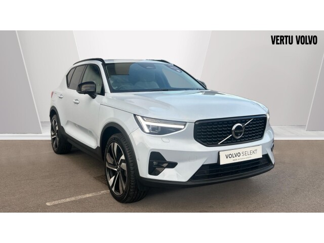 Main listing image - Volvo XC40