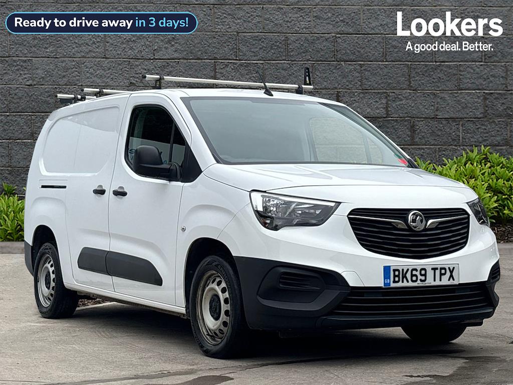 Main listing image - Vauxhall Combo Cargo