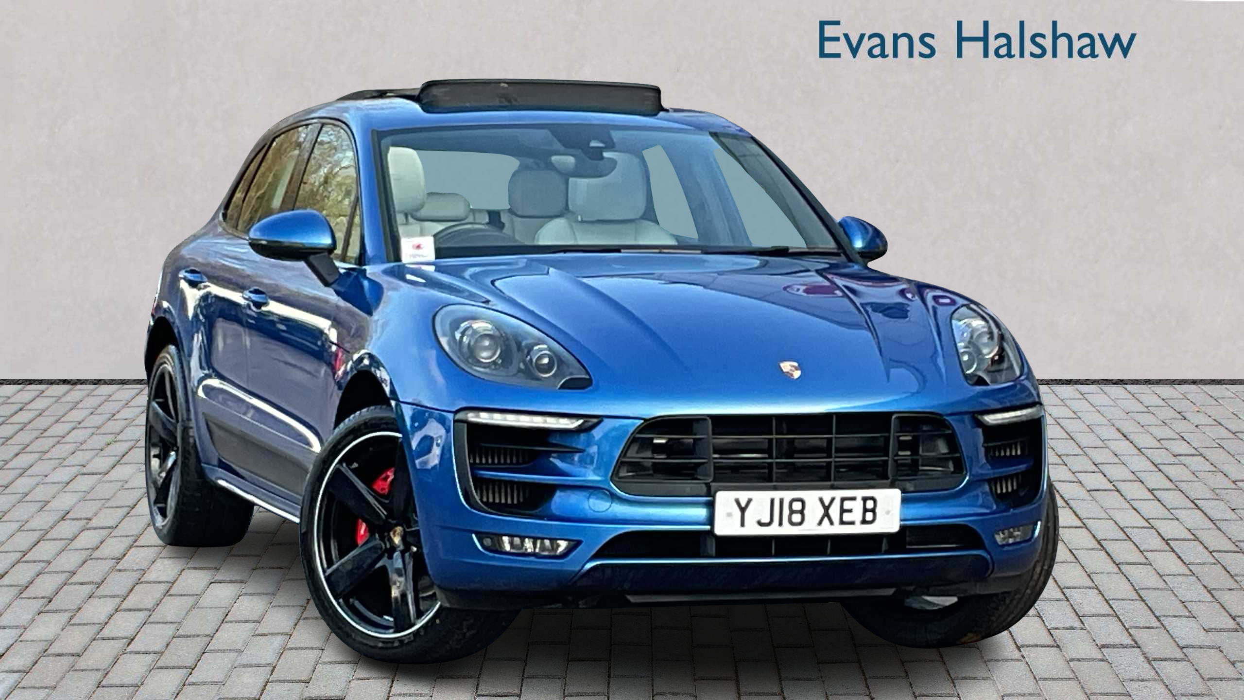 Main listing image - Porsche Macan