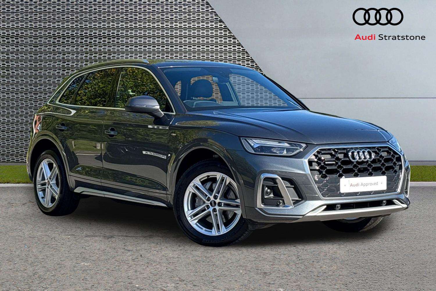 Main listing image - Audi Q5