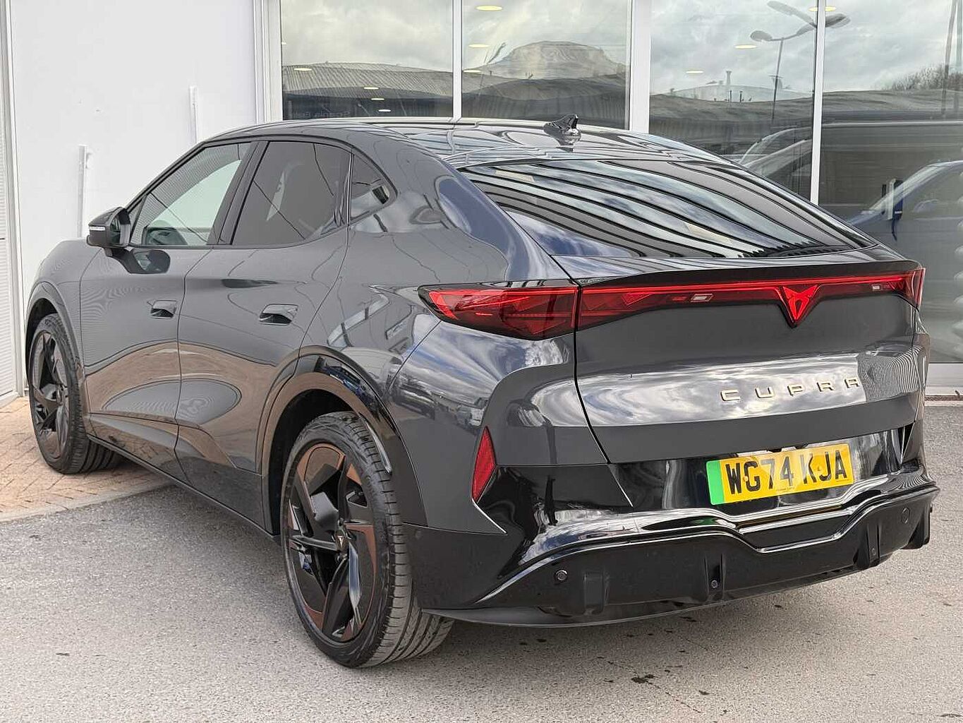 Main listing image - Cupra Tavascan