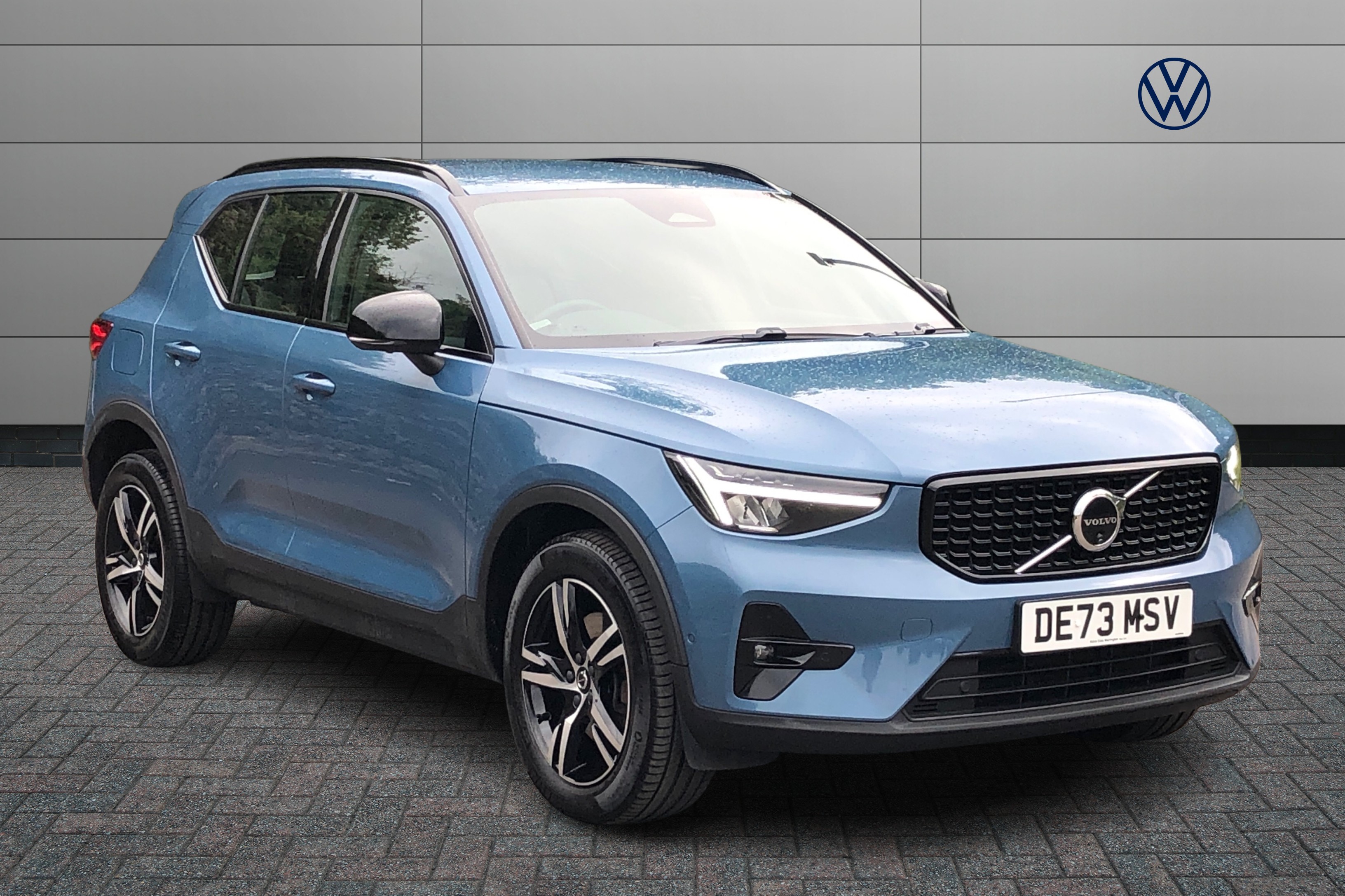 Main listing image - Volvo XC40