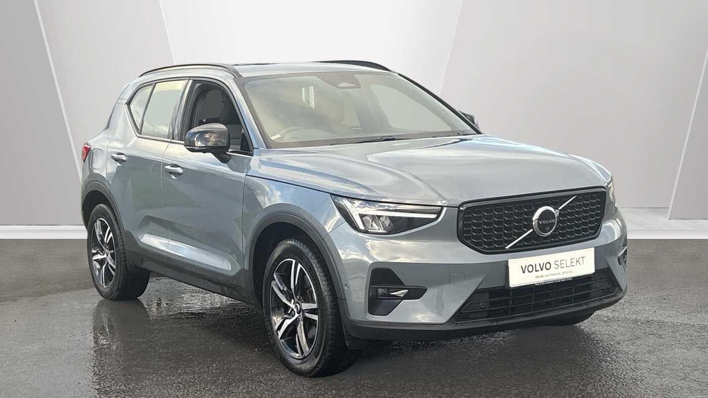 Main listing image - Volvo XC40