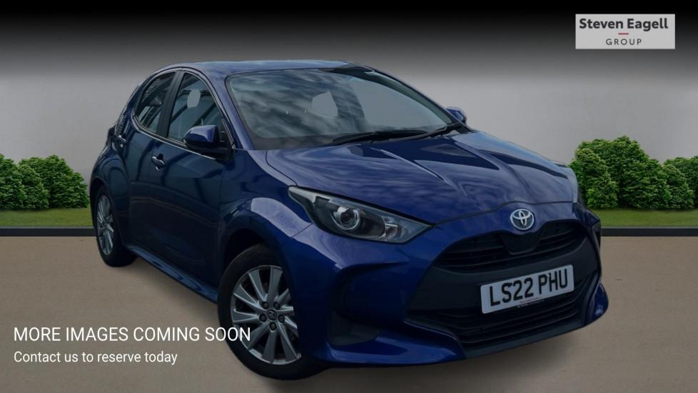 Main listing image - Toyota Yaris