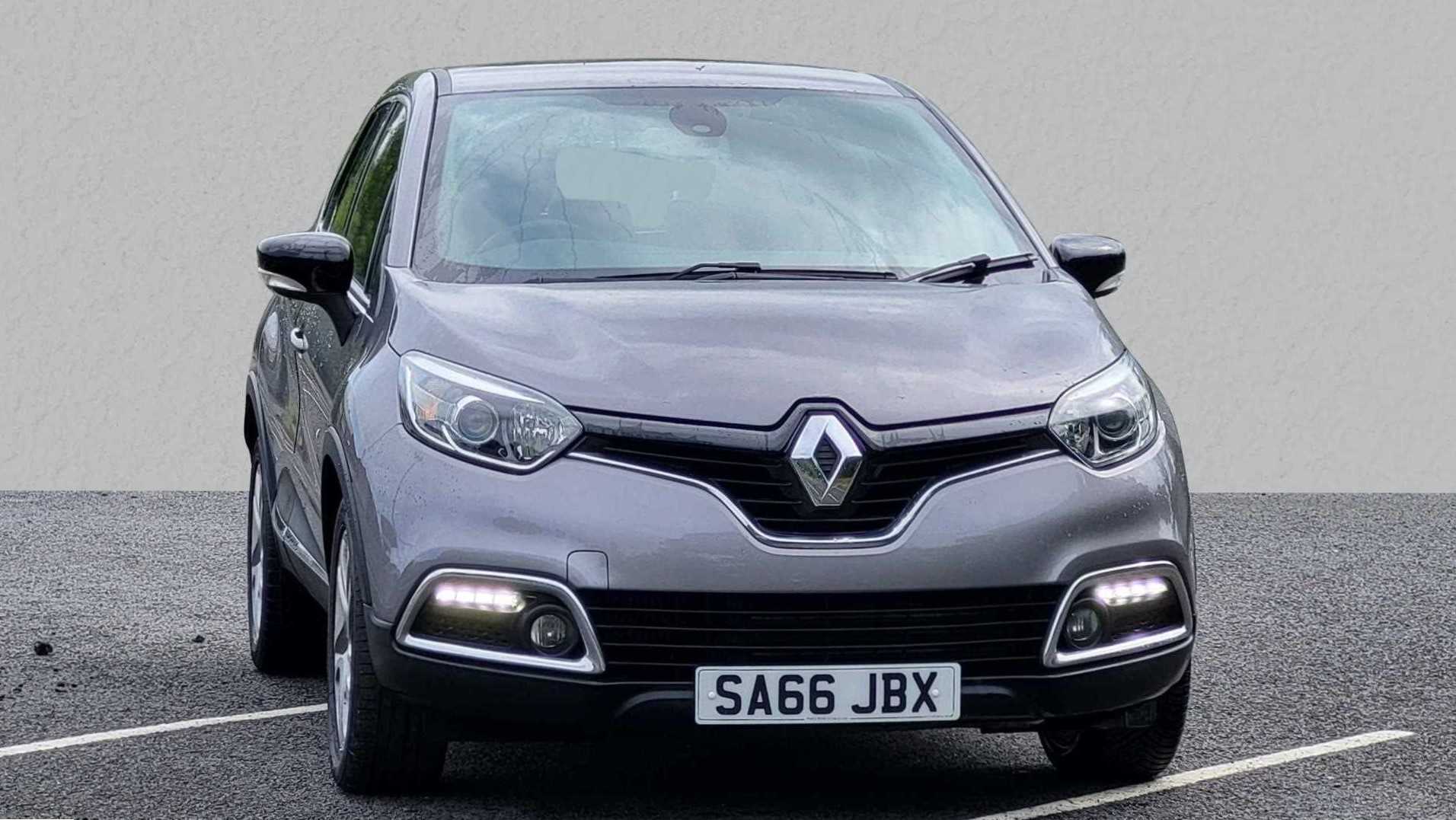 Main listing image - Renault Captur