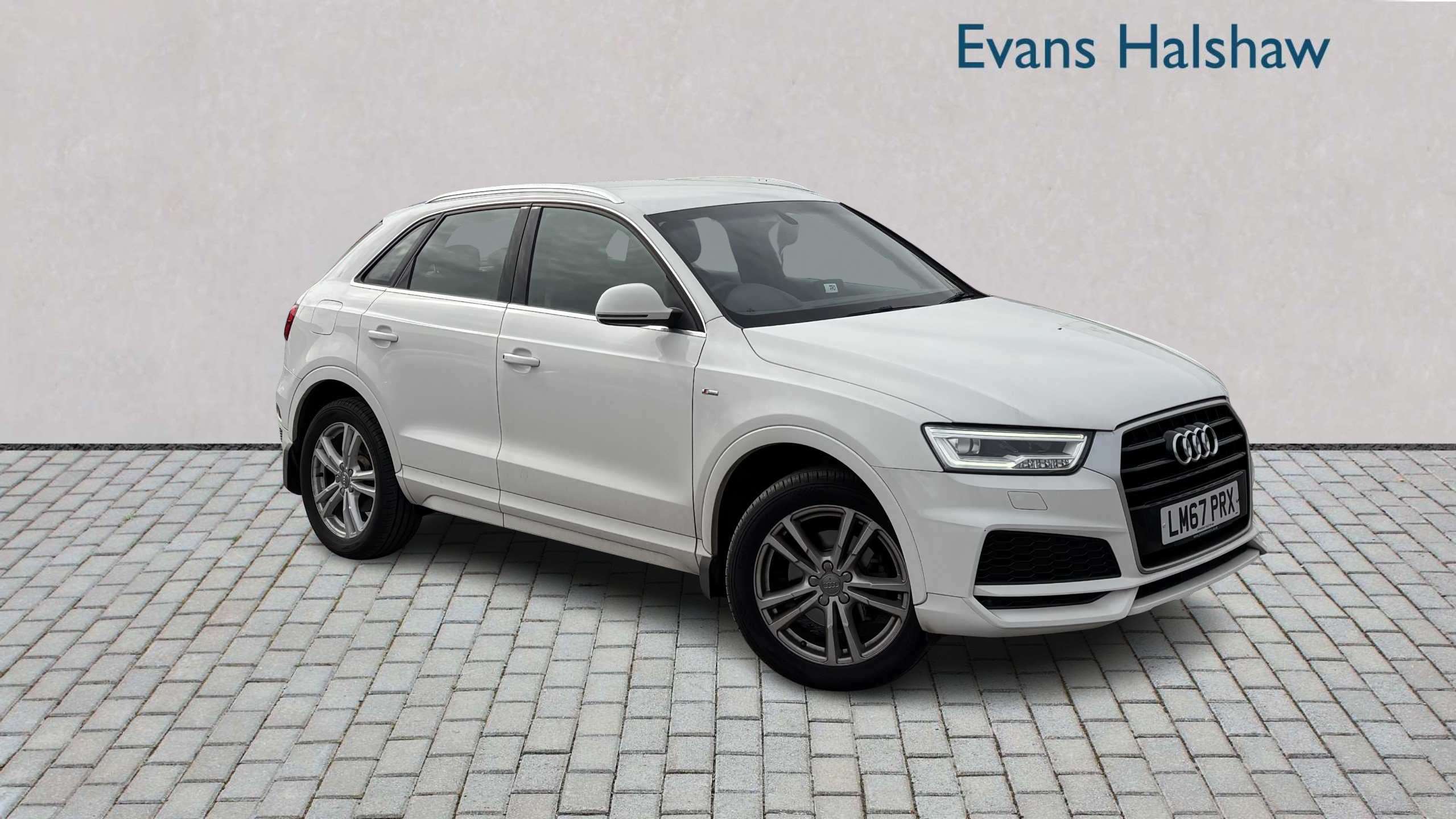 Main listing image - Audi Q3