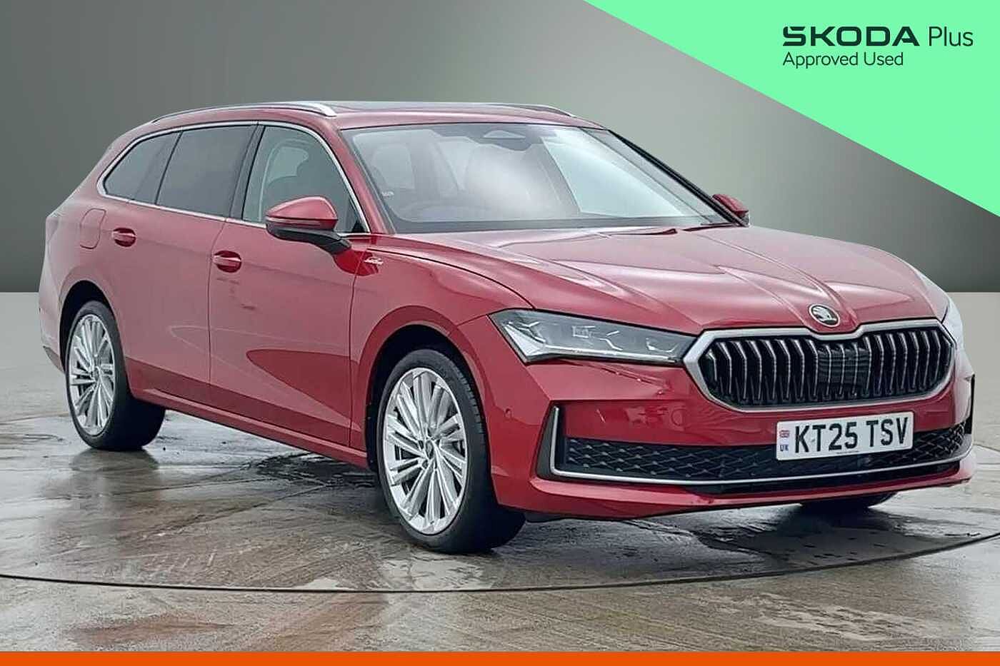 Main listing image - Skoda Superb Estate