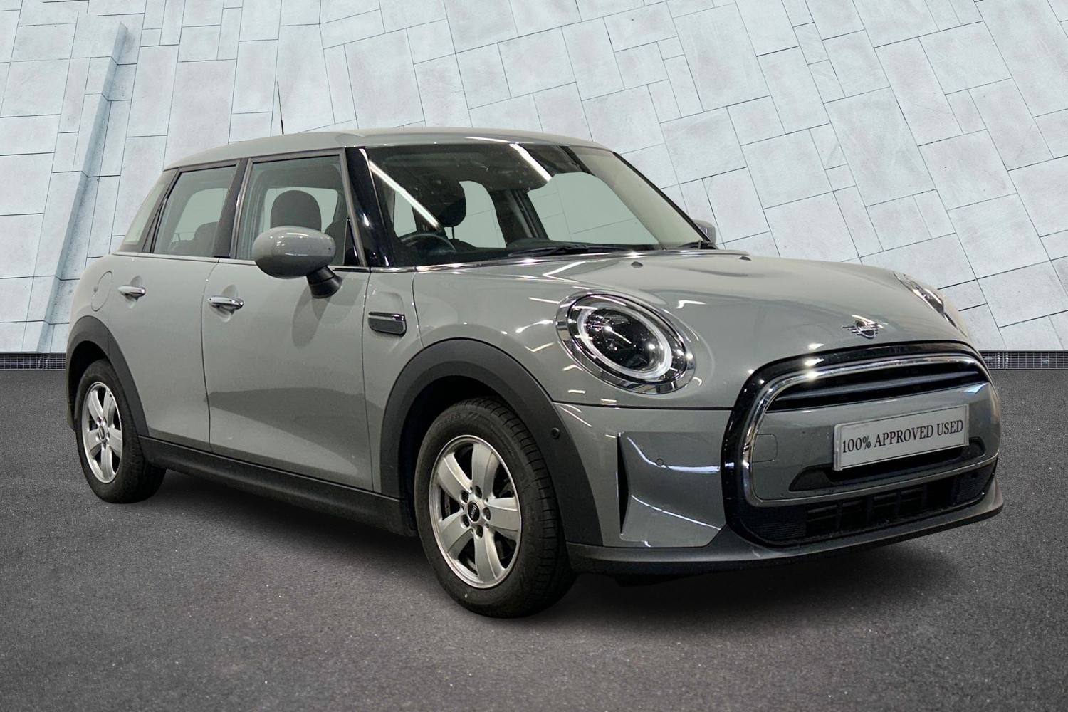 Main listing image - MINI Hatchback 5dr
