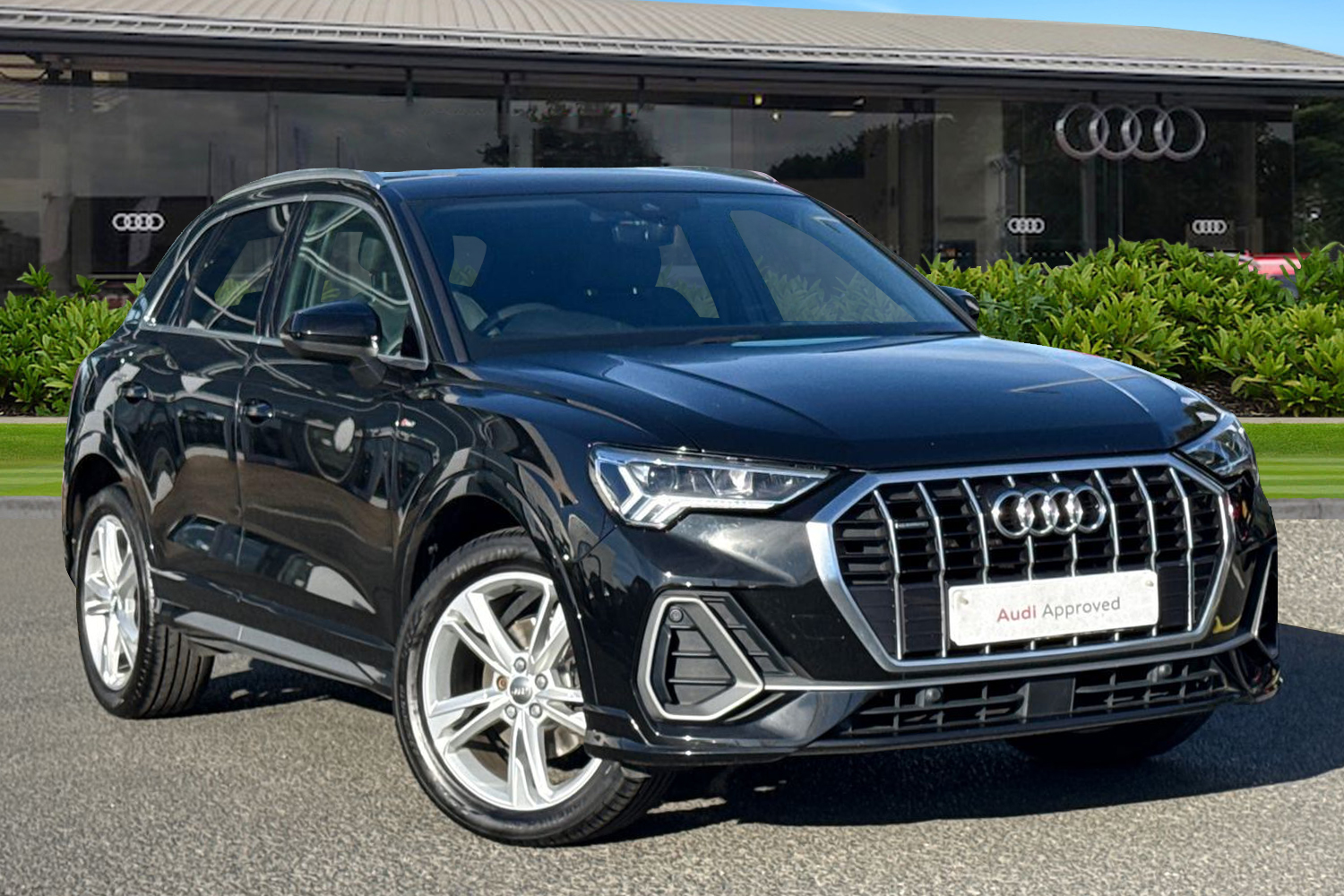 Main listing image - Audi Q3