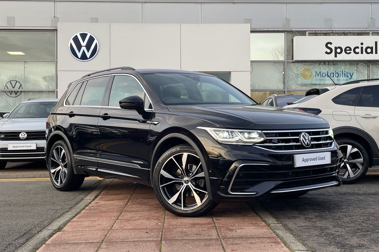 Main listing image - Volkswagen Tiguan