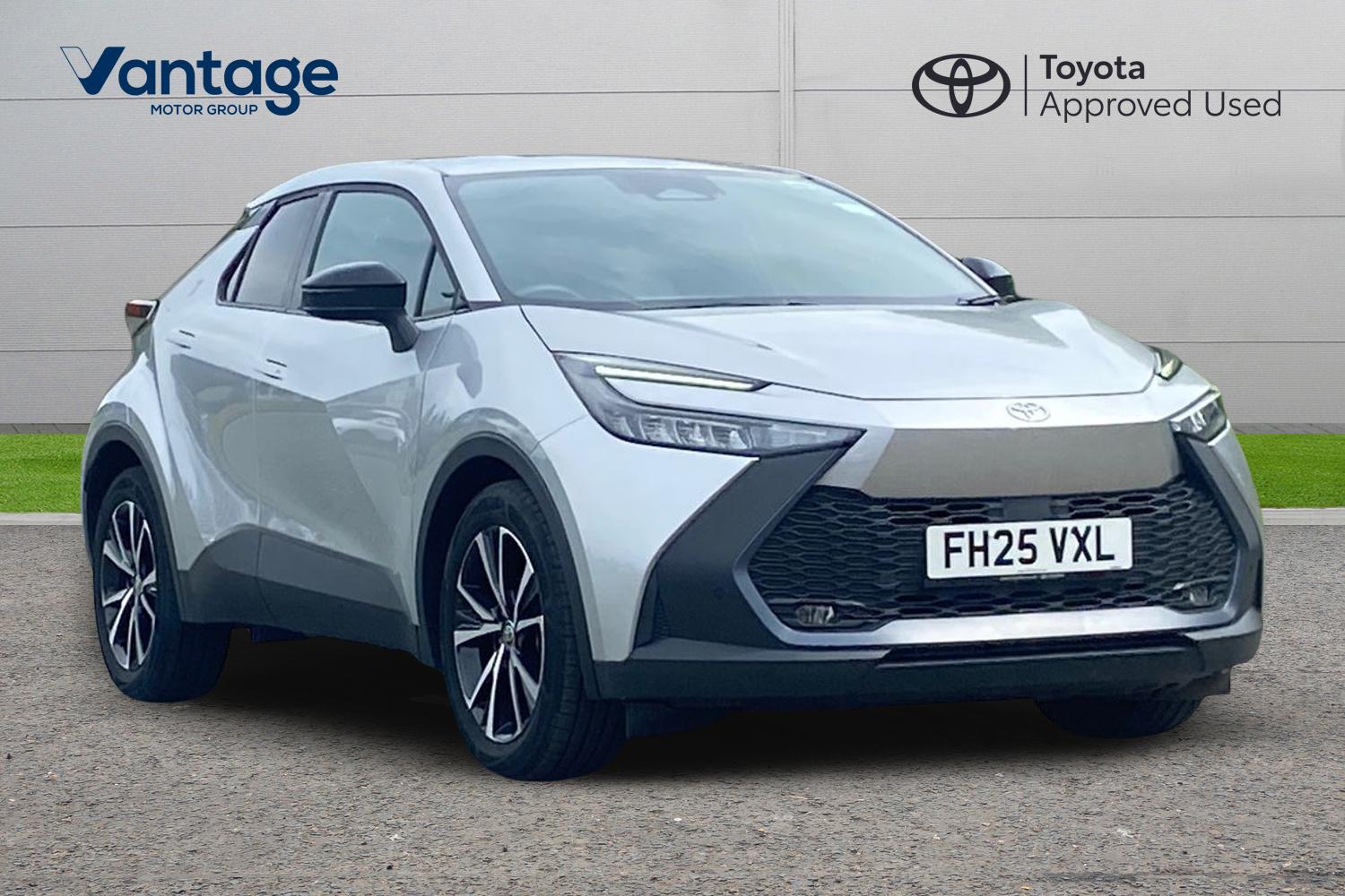 Main listing image - Toyota C-HR