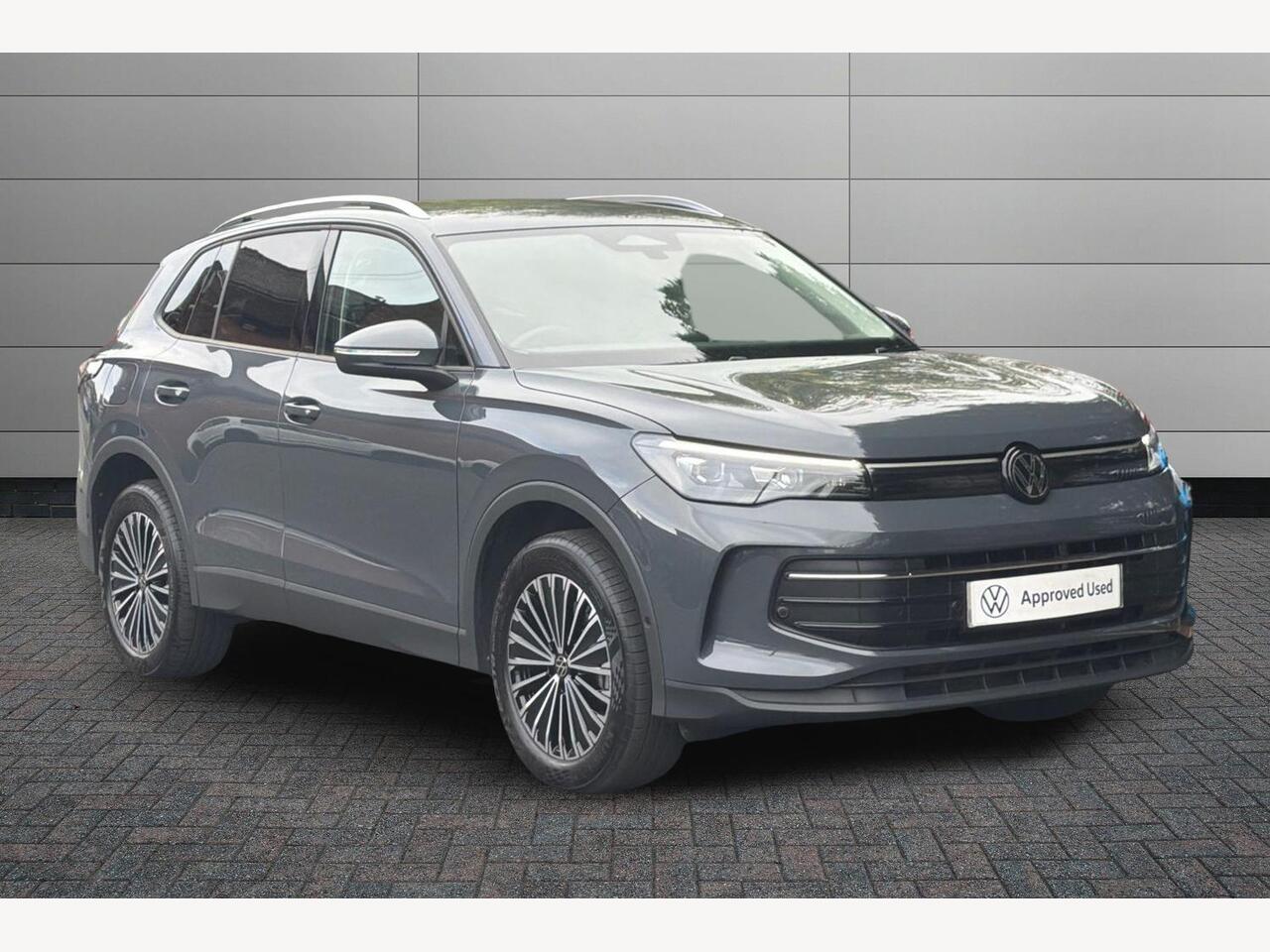 Main listing image - Volkswagen Tiguan