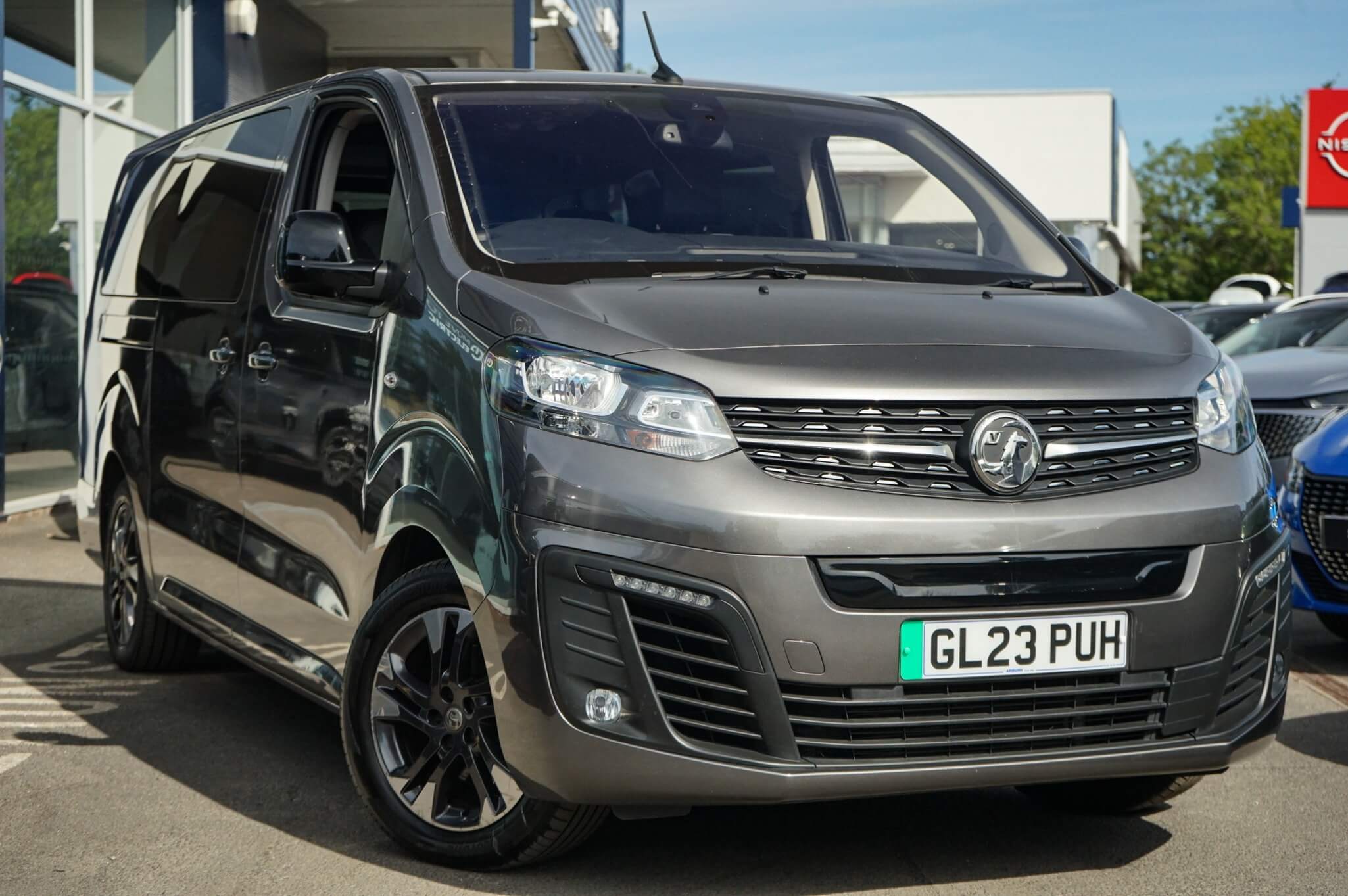 Main listing image - Vauxhall Vivaro Life