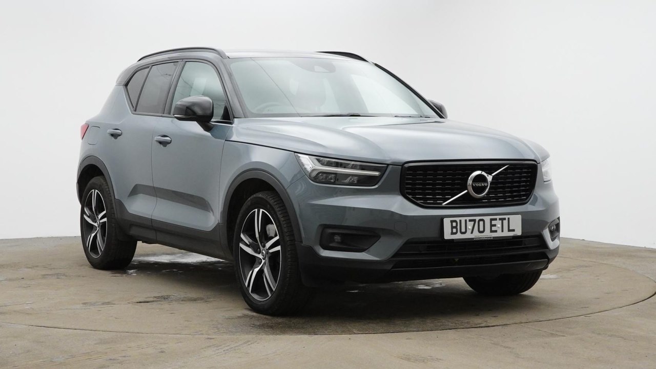 Main listing image - Volvo XC40 Recharge