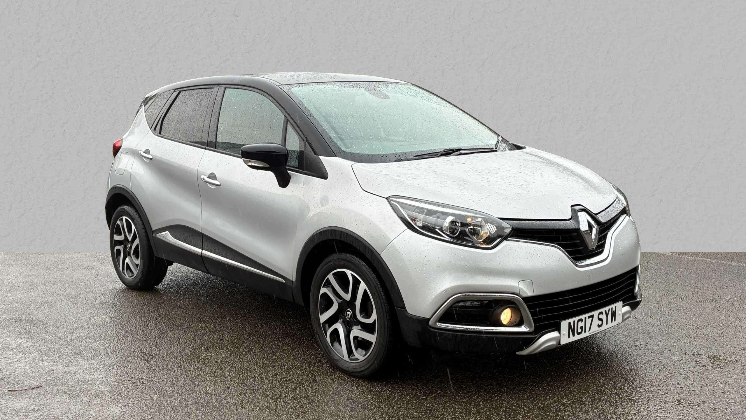 Main listing image - Renault Captur
