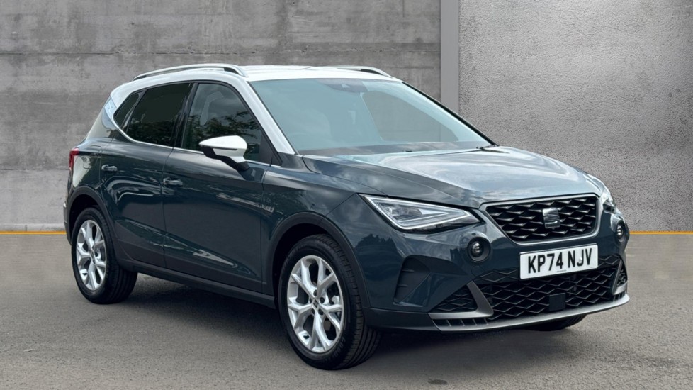 Main listing image - SEAT Arona