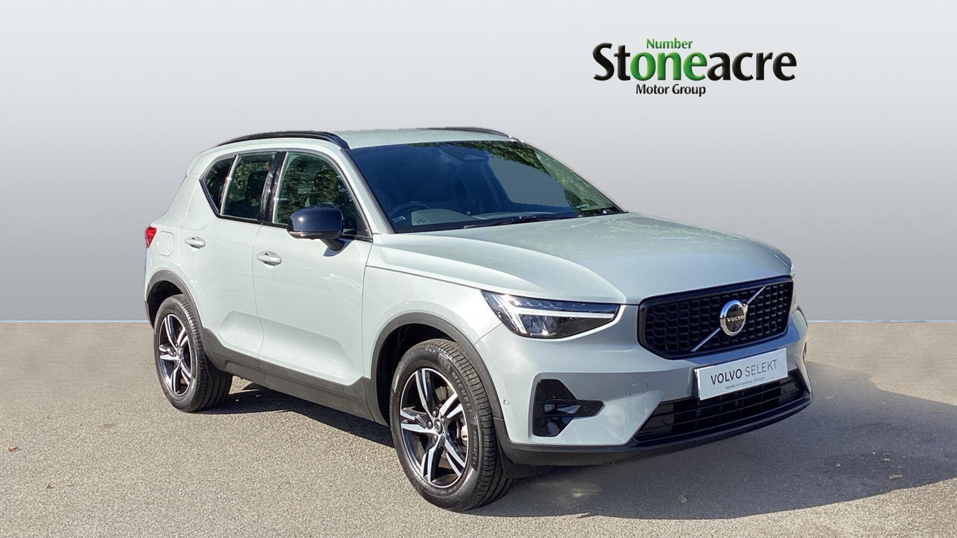 Main listing image - Volvo XC40