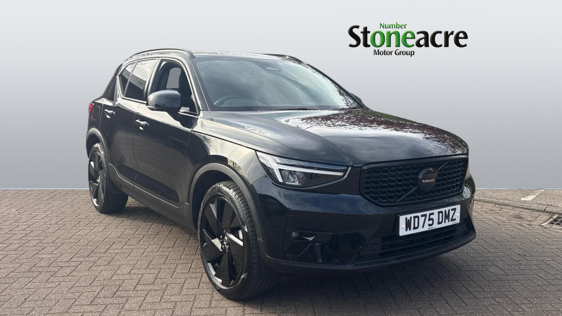 Main listing image - Volvo XC40