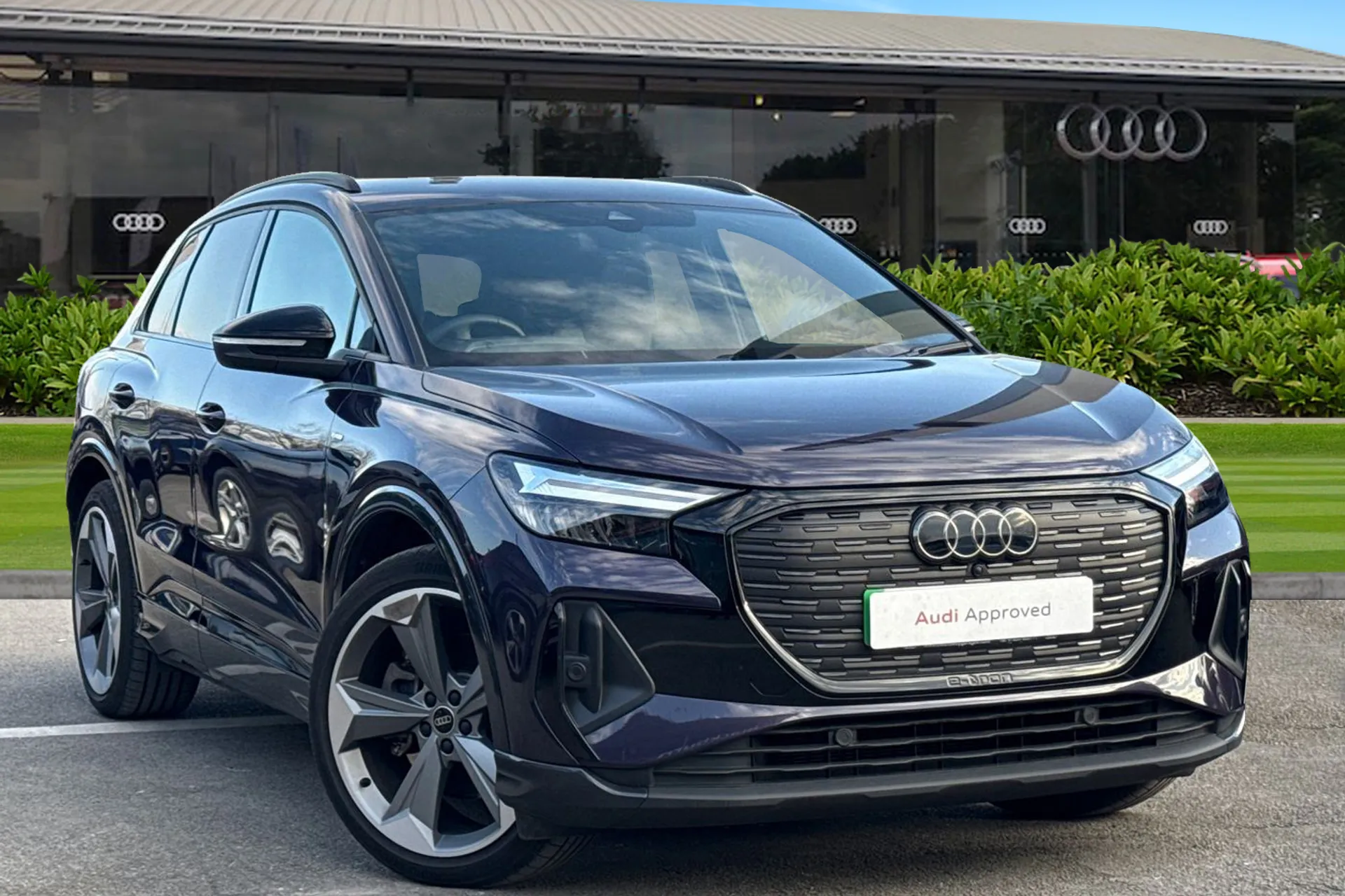 Main listing image - Audi Q4
