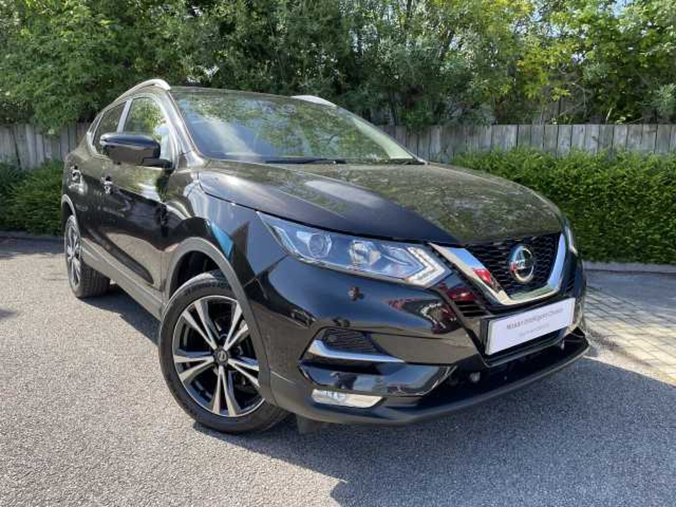 Main listing image - Nissan Qashqai